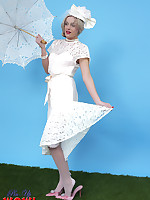 Dole Fro WOW | Modern Beauties - Pin-Up Cuties