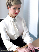 Office glamor latitudinarian Elle Richie in satin lingerie does everything to make her Mr Big brass happy. Do you want to be her boss?
